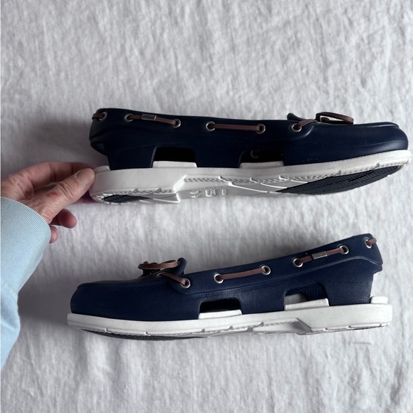 Women’s Crocs Beach Line Hybrid Boat Shoes Navy Blue &White Rubber Size 9W - Picture 7 of 12
